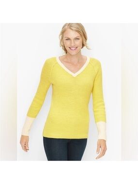 Talbots Tipped V-Neck Pullover Sweater in Yellow Chiffon. PXL. NWT.